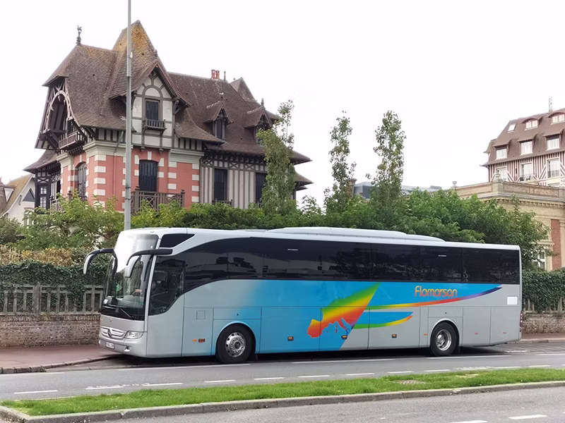Autocar de Flomarsan en ruta por Europa
